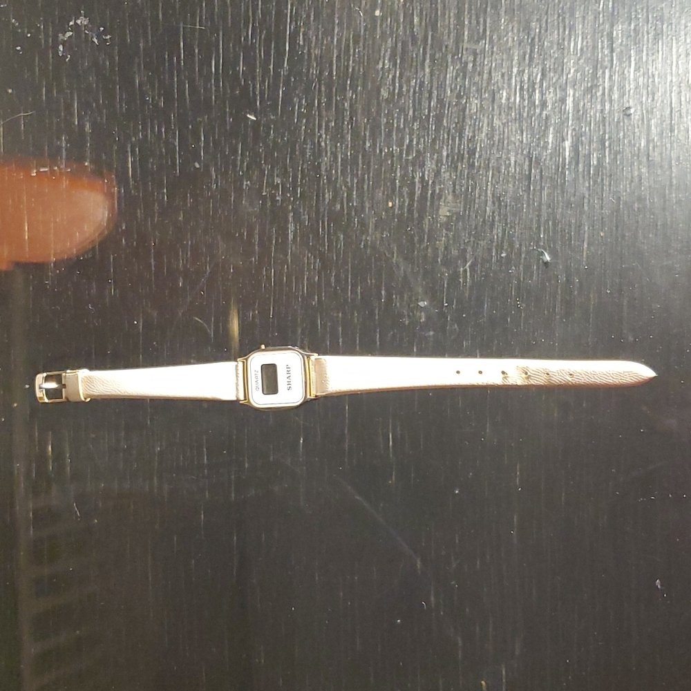 Vintage sharp wrist watch